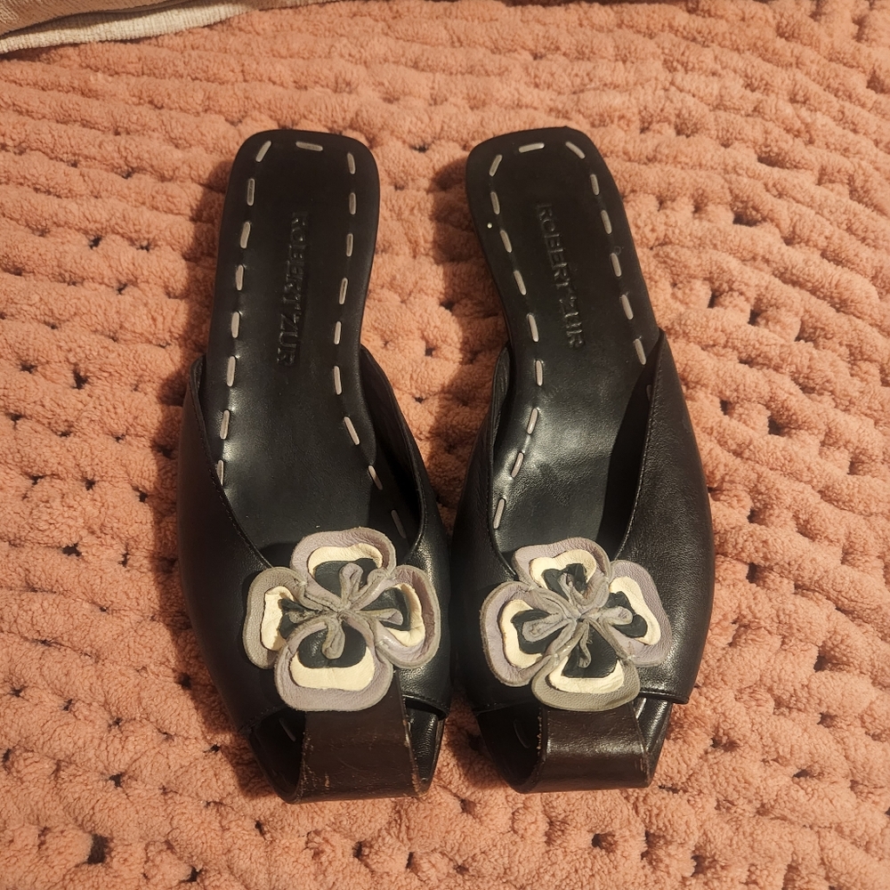 Robert Zur Black Leather Women's Shoes with Floral Design